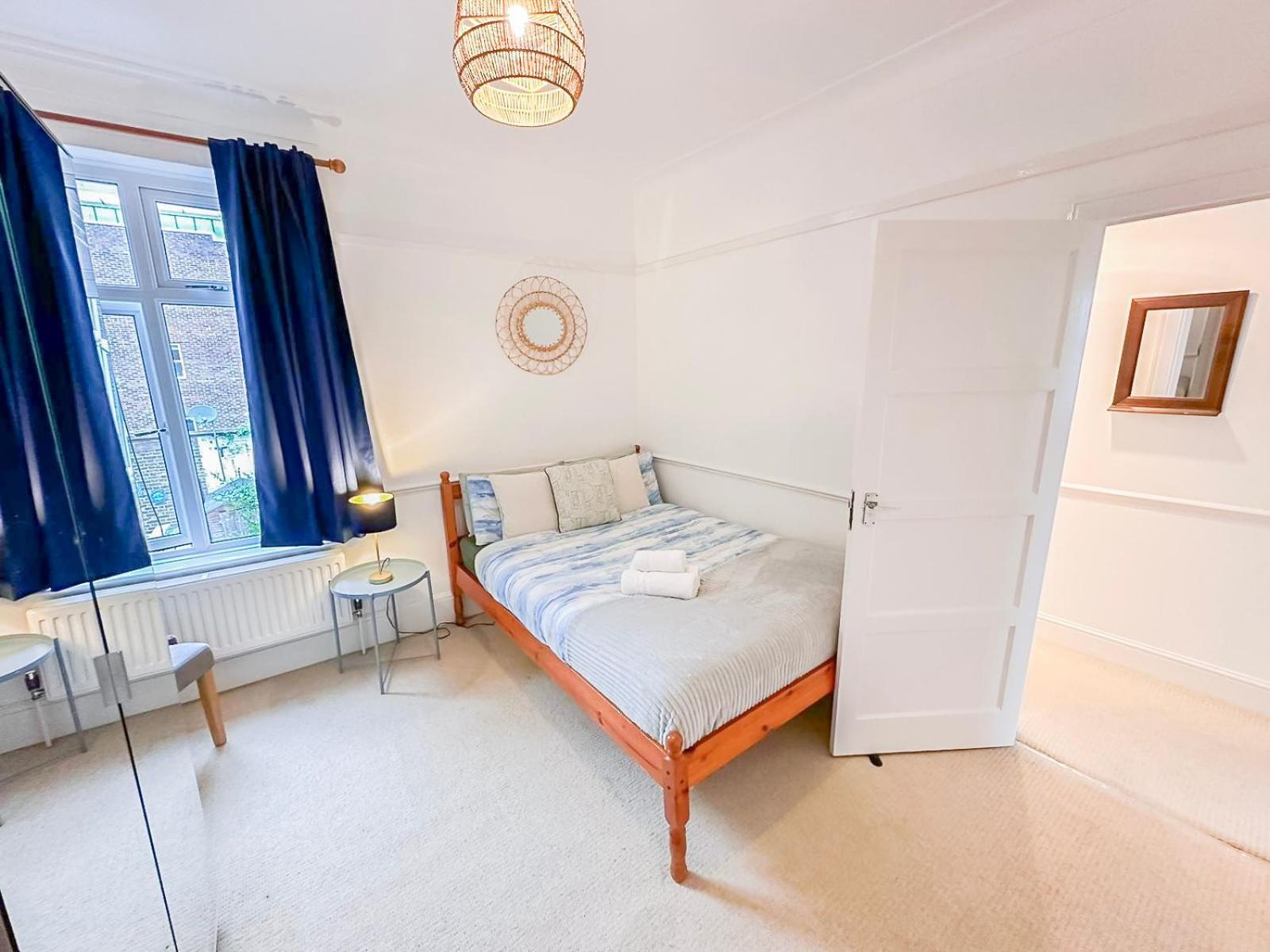 Lovely 3 Bedroom Maisonette With Private Roof Terrace In Hammersmith Londra Esterno foto