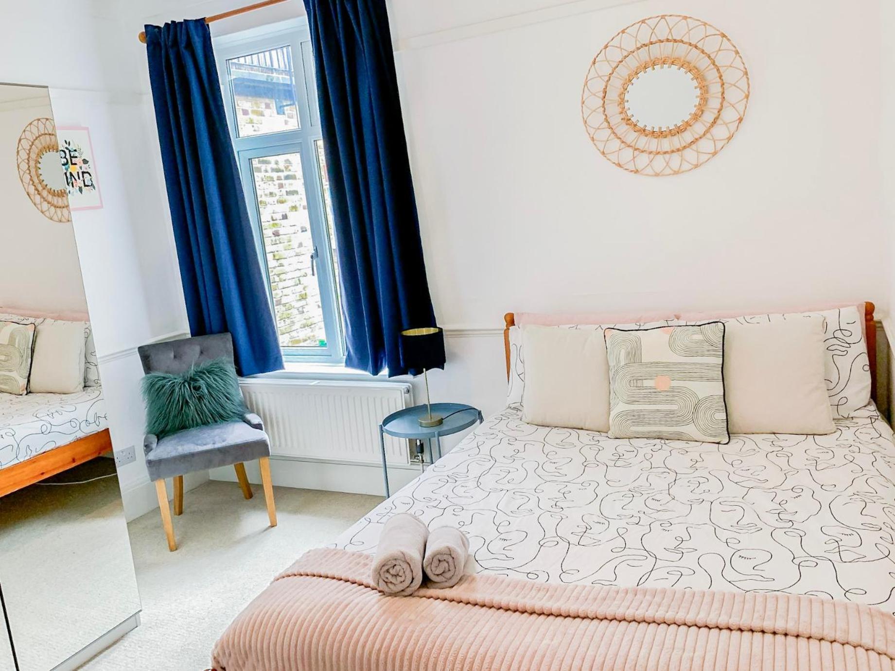 Lovely 3 Bedroom Maisonette With Private Roof Terrace In Hammersmith Londra Esterno foto
