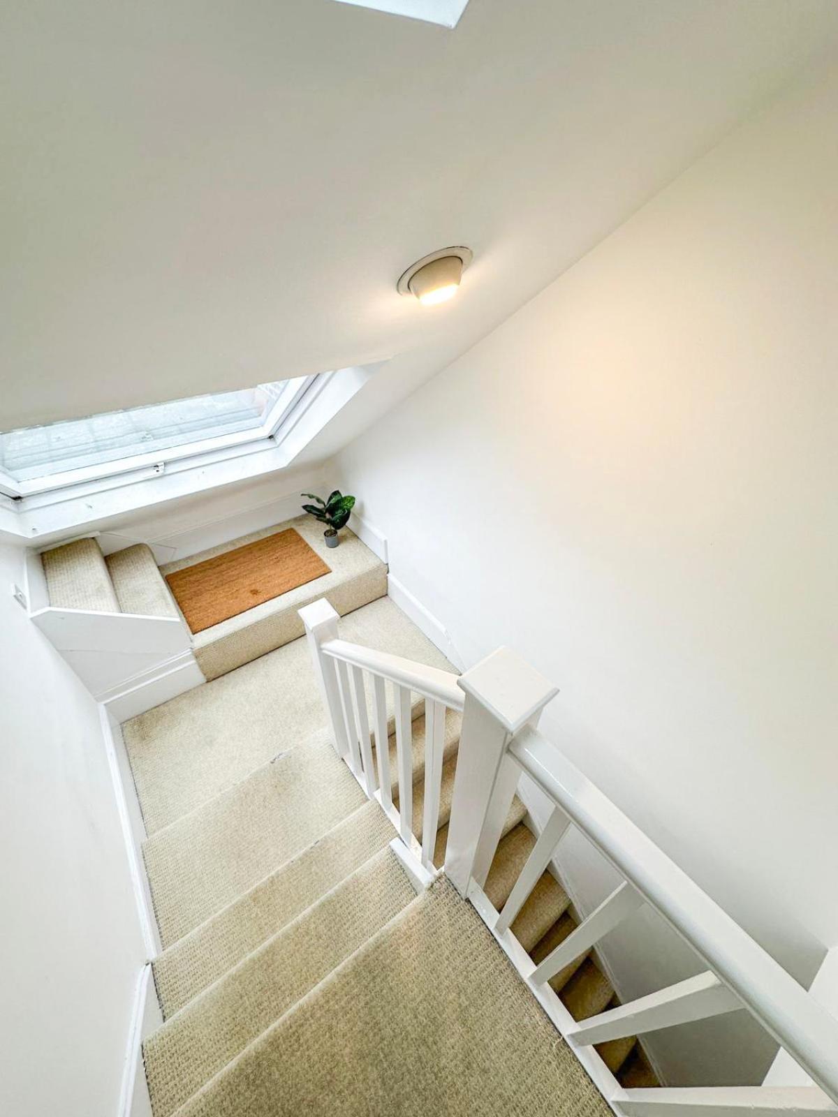 Lovely 3 Bedroom Maisonette With Private Roof Terrace In Hammersmith Londra Esterno foto