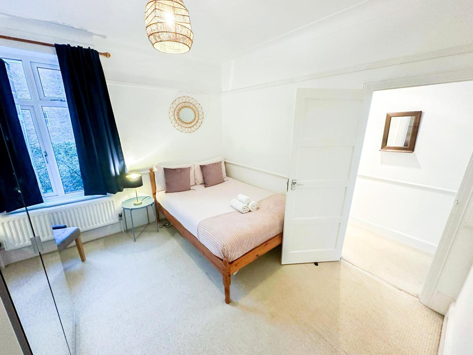 Lovely 3 Bedroom Maisonette With Private Roof Terrace In Hammersmith Londra Esterno foto