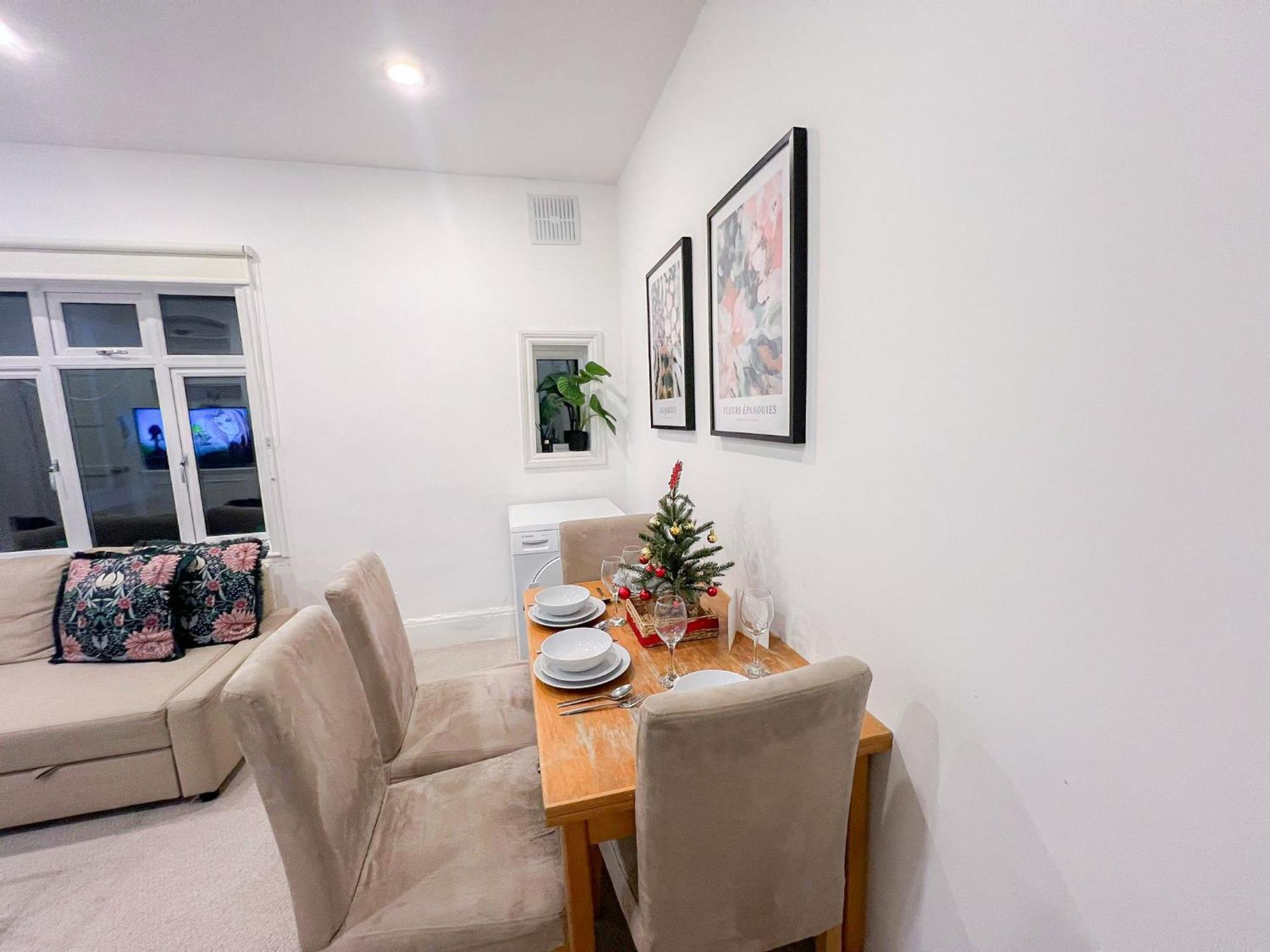 Lovely 3 Bedroom Maisonette With Private Roof Terrace In Hammersmith Londra Esterno foto
