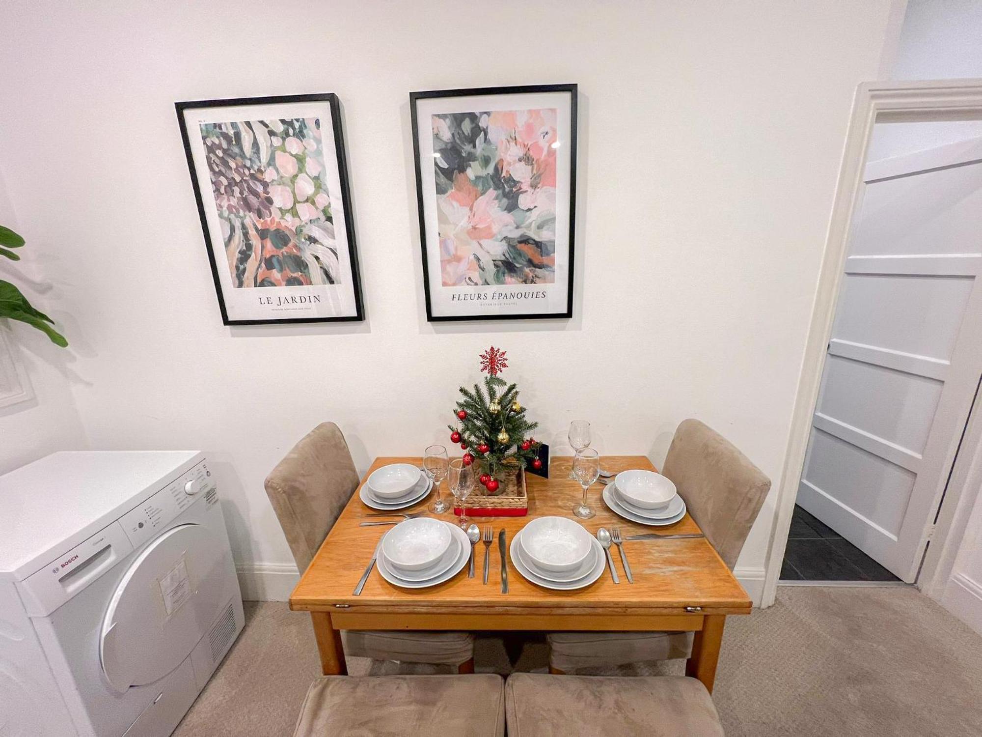 Lovely 3 Bedroom Maisonette With Private Roof Terrace In Hammersmith Londra Esterno foto